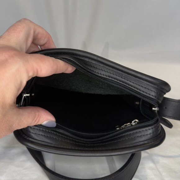 Vintage Coach Camera Crossbody Leather Bag, 9817, Made in USA (1999) - Picture 8 of 11